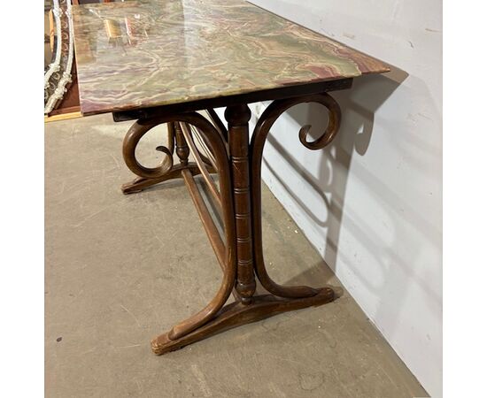 Antico tavolo Thonet art decò 1940 legno faggio curvato e onice. Mis 106 x 61 . h 79