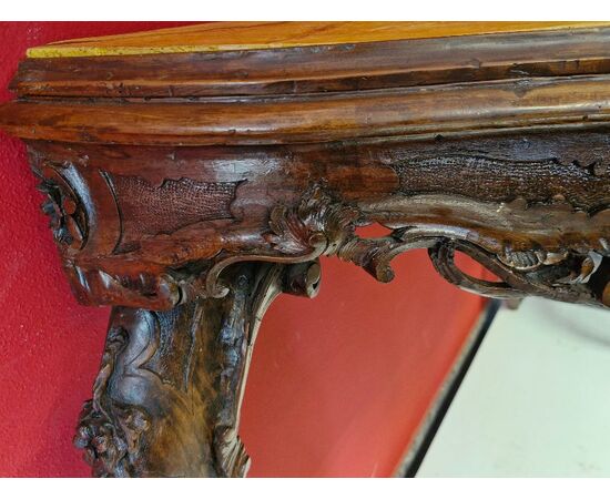 Venetian console table in walnut wood
