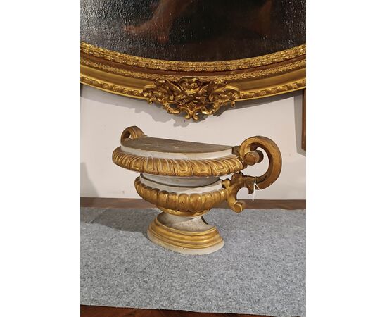NEOCLASSICAL VASE-SHAPED PALM HOLDER LATE 18TH CENTURY