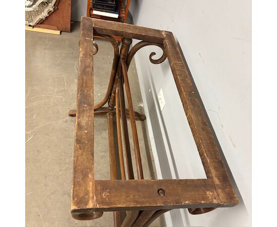 Antico tavolo Thonet art decò 1940 legno faggio curvato e onice. Mis 106 x 61 . h 79