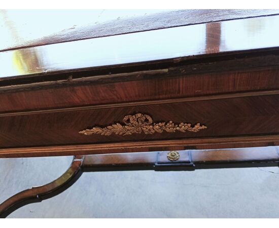 Writing desk in various woods, bronzes signed Guillaume Grohè