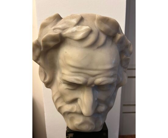 Head of Giuseppe Verdi in white marble