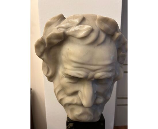 Head of Giuseppe Verdi in white marble