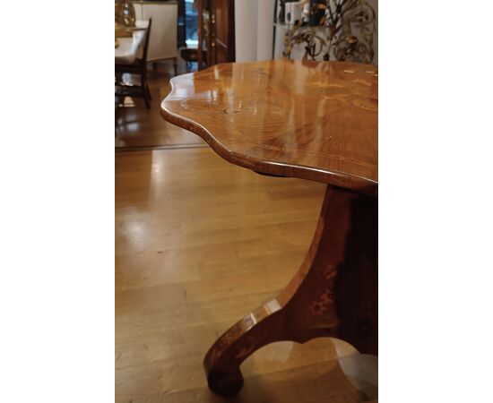 CARLO X INLAID SAIL TABLE, EARLY 19TH CENTURY