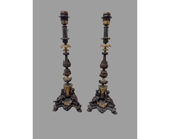 Coppia di lampade in bronzo