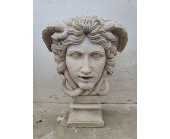 Strepitosa Medusa H 80 cm in marmo - Venezia