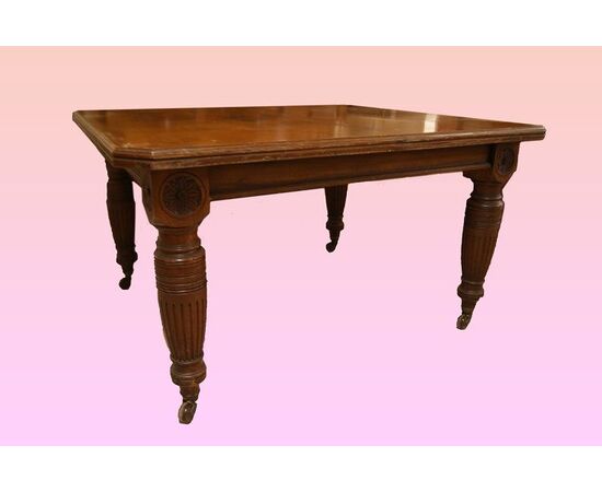 Victorian style extendable square table, English, 1800s, walnut wood