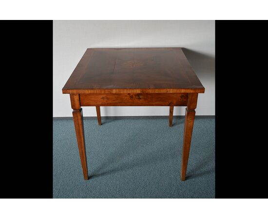 Antique gaming table