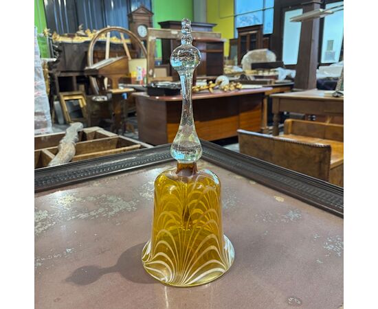Antique large glass bell, 19th century, yellow and white. Dimensions: H 35 cm, diameter 15 cm.