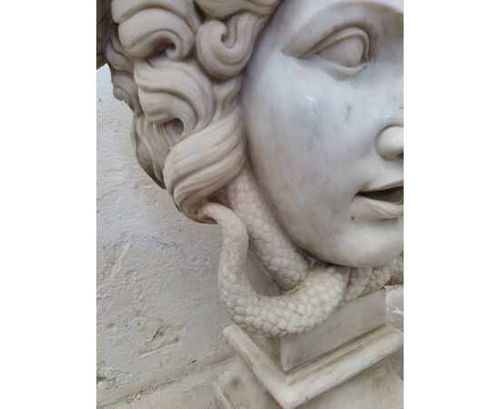 Strepitosa Medusa H 80 cm in marmo - Venezia