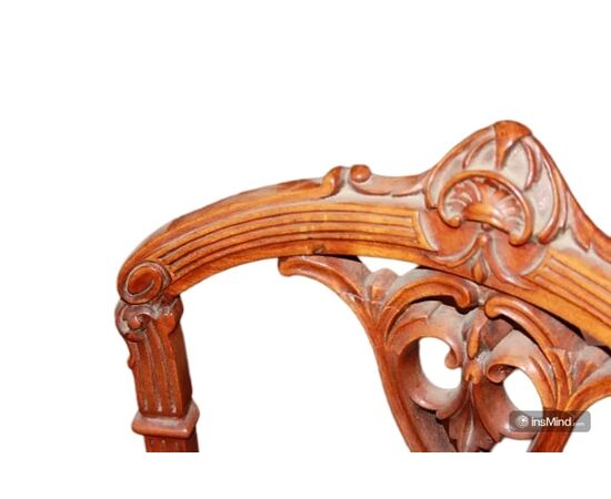 Set of 4 walnut wood chairs with carvings, 19th century, Victorian style