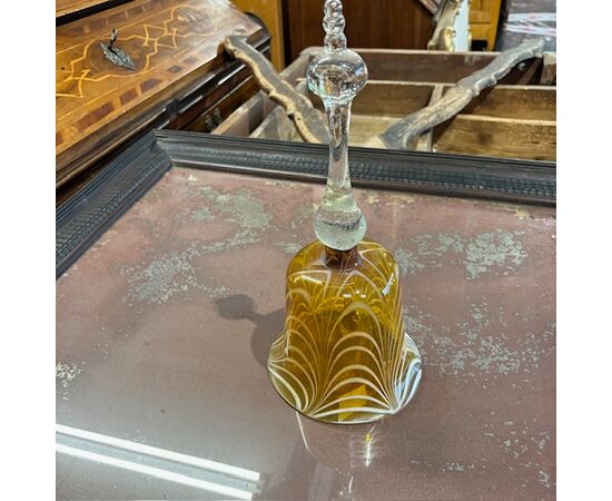 Antique large glass bell, 19th century, yellow and white. Dimensions: H 35 cm, diameter 15 cm.
