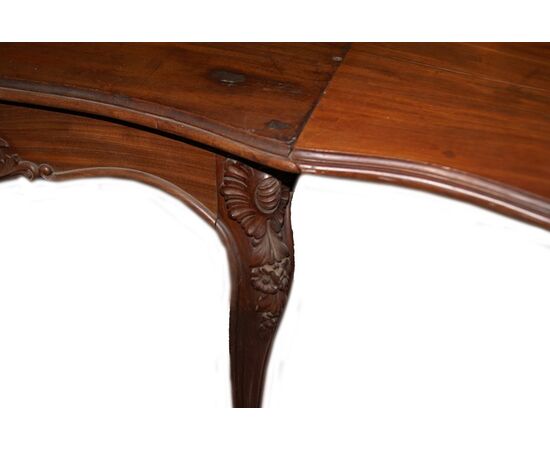 French Louis Philippe style mahogany table with side flaps
