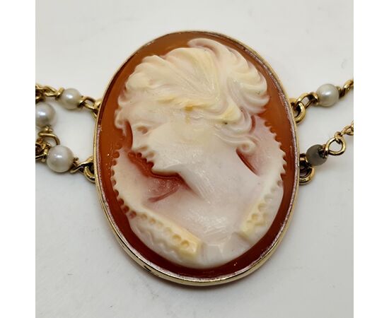 COLLANA IN ORO CON CAMEI