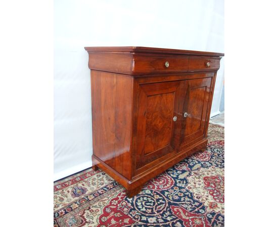 RESTAURED LOUIS PHILIPPE STYLE CAPPUCCINO WALNUT SIDEBOARD MID-19TH CENTURY cm L123xP56xH107