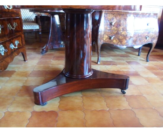 ROUND TABLE WITH EMPIRE STYLE MARBLE, 19TH CENTURY, RESTORED