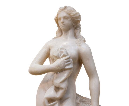 Female hunting figures