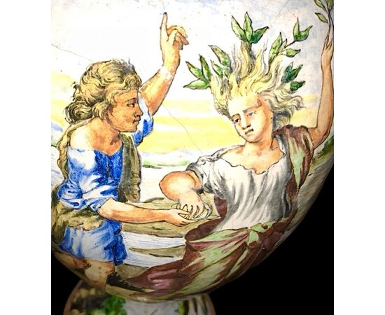 Majolica pouring vase with historical decoration. Minghetti, Bologna.