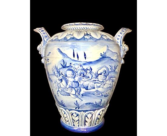 Grande vado Idria in maiolica a decoro turchino.Cantagalli,Firenze.