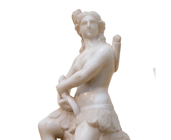 Female hunting figures