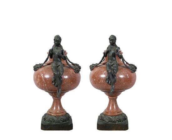 Pair of red marble and bronze vases. Italy, late 19th century.