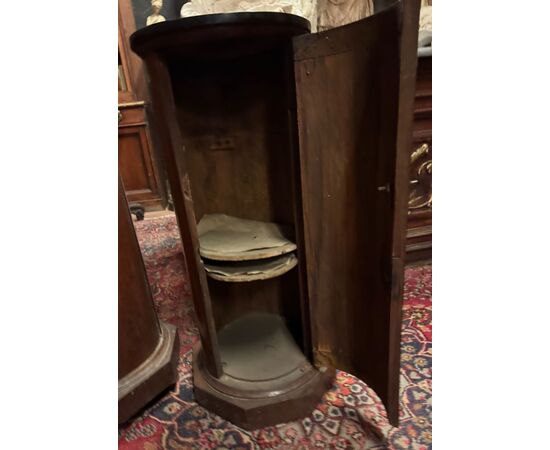 ARM251 - Pair of walnut cylinder bedside tables, 19th century, dimensions diameter cm 40 x H 90