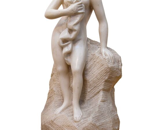 Female hunting figures