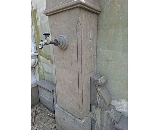Fontana in pietra da muro