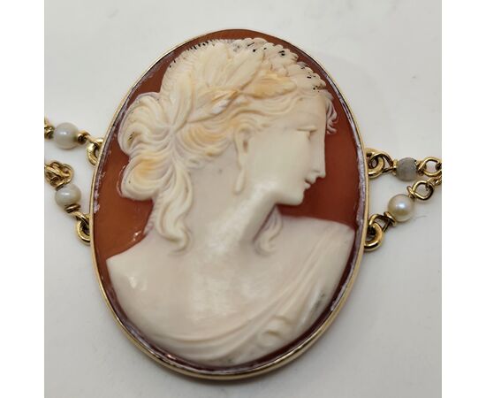 COLLANA IN ORO CON CAMEI