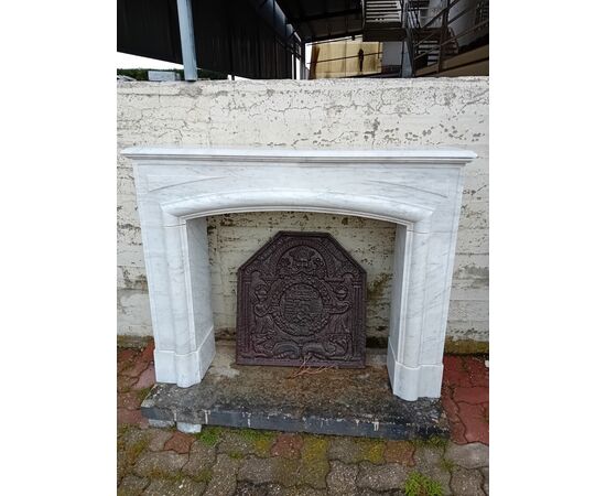 Marble fireplace H 105 - W 128 - D 38.5