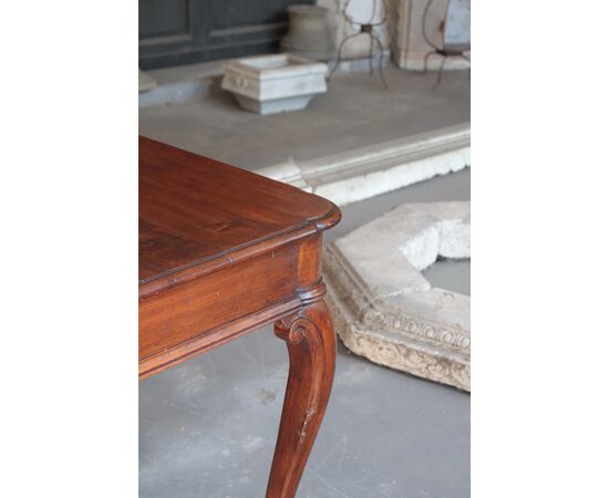 Dining table, Tuscany, early 19th century