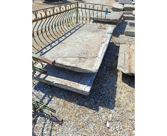 Lastre in pietra