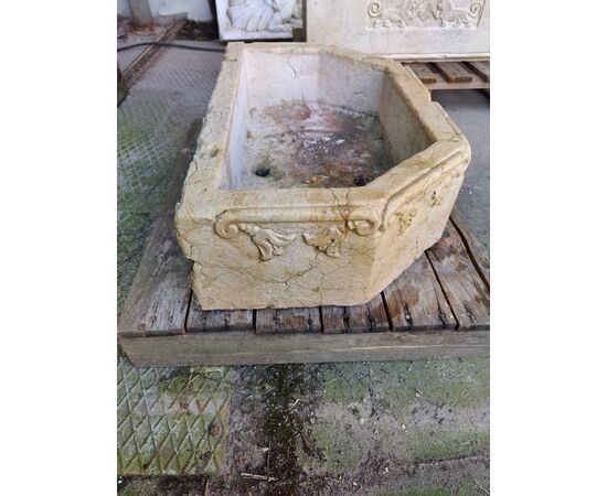 Elegante lavandino sfaccettato in marmo nembro - 65 x 39 cm