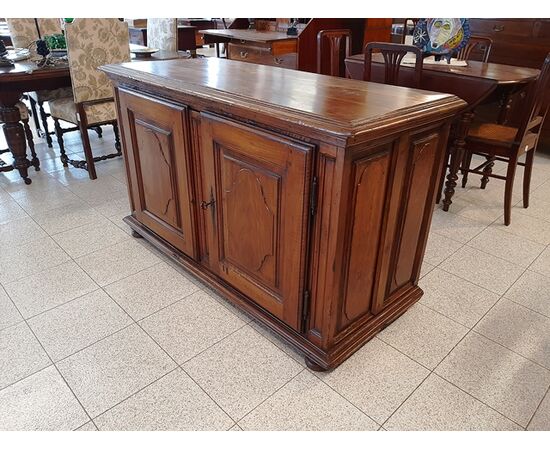Credenza in noce