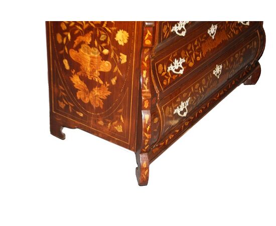 Dutch flap desk from the 1700s, Regency style, in richly inlaid mahogany with floral and bird decorations