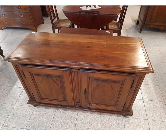 Credenza in noce