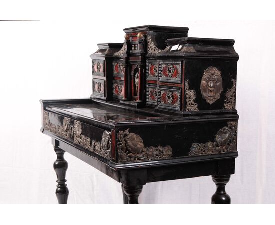 Stunning Sicilian writing desk from the 1700s in ebony, tortoise shell, and silver finishes.