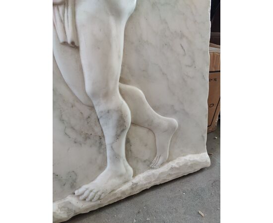 Bassorilievo Neoclassico finemente scolpito - 65 x 105 cm - Marmo di Carrara Calacatta