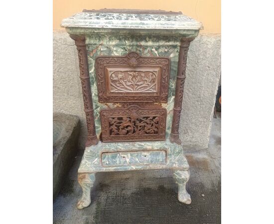 Majolica stove