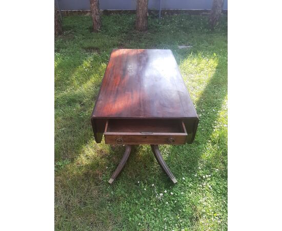 English living room table