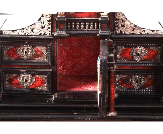 Stunning Sicilian writing desk from the 1700s in ebony, tortoise shell, and silver finishes.