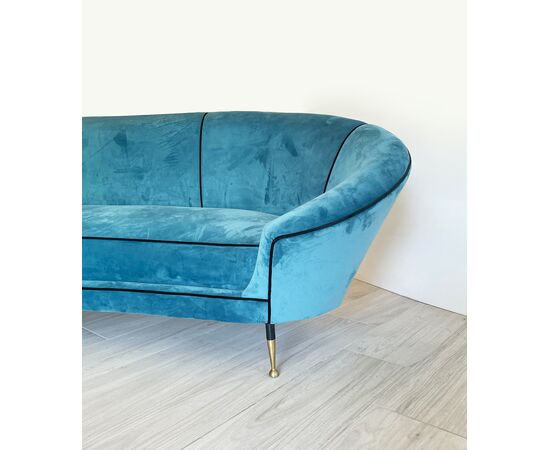 Curved velvet sofa - 1950