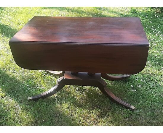 English living room table