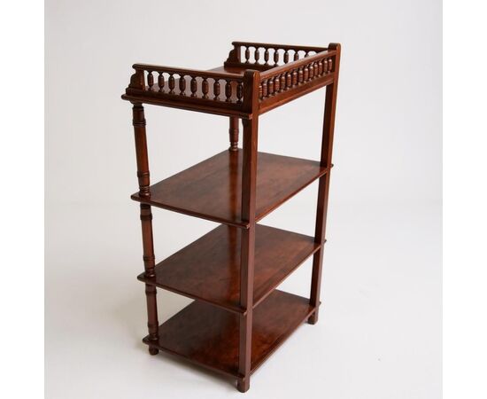 Etagère