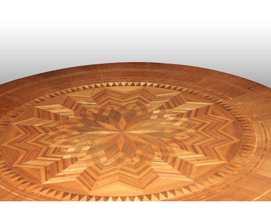 Large fixed circular Sorrento table from 19th-century Italy, richly inlaid