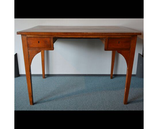Lucchese walnut desk