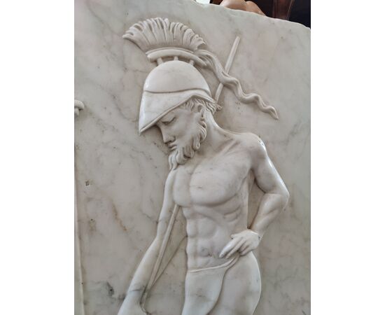 Bassorilievo Neoclassico finemente scolpito - 65 x 105 cm - Marmo di Carrara Calacatta
