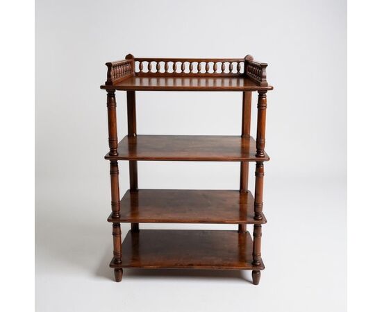 Etagère