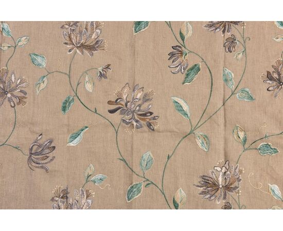 Embroidered linen panel - SN.