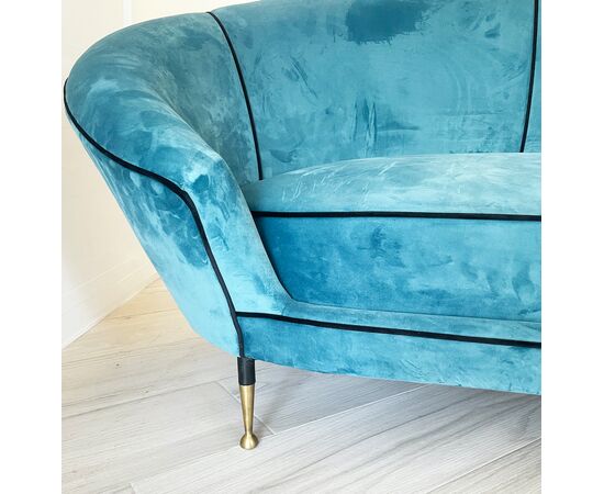 Curved velvet sofa - 1950